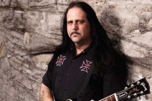Гитарист Ministry умер во время концерта