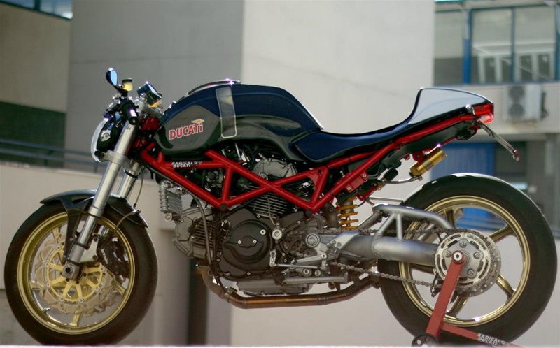Мотоцикл Ducati Monster с комплектом Radical Ducati Manx