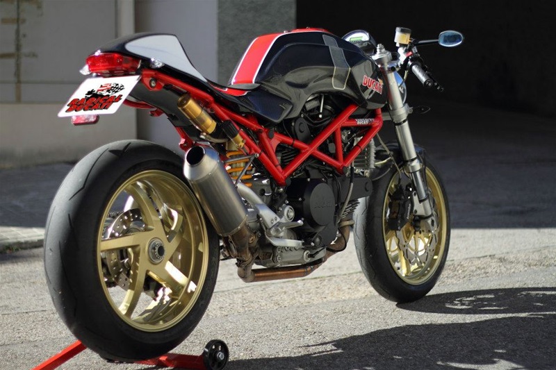 Мотоцикл Ducati Monster с комплектом Radical Ducati Manx