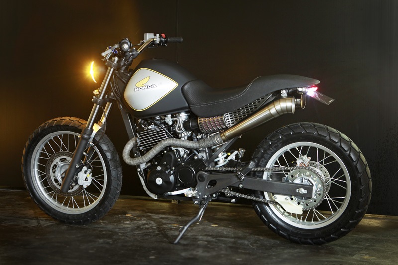 Мотоцикл Honda FX650 SG-01
