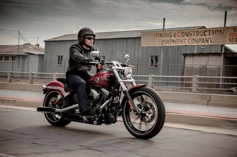   Harley-Davidson Softail Breakout 2013