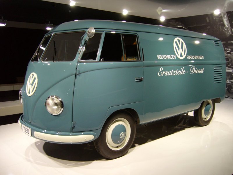 Volkswagen Transporter - более 60 лет успеха